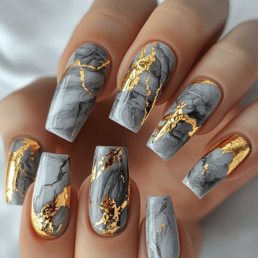 Marble Nail - Mixed Marble and Gold Chrome Design